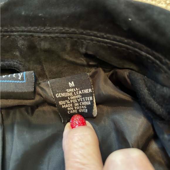 Relativity Women's Black Leather Jacket - Picture 4 of 4